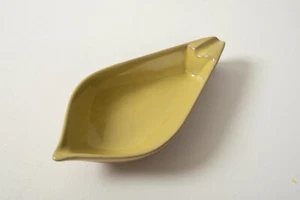 Avocado Green Mid Century Ashtray (R4D) Pair Shape Row Boat (JSF6) Stylish - Picture 1 of 9