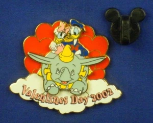 Pato Donald y Daisy volando en Dumbo Día de San Valentín 2002 Pin LE OC # 9636 - Imagen 1 de 6