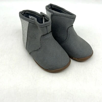 Botas Carter’s Amylene WG Niñas Every Step Brillo Rastreo Soporte Gris Talla 4 Foto 1 de 4