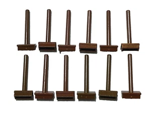 12 Lego rotbraun Besen Lot #3836 - Bild 1 von 4