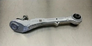 Brazo de control inferior derecho delantero derecho Ford Mustang GT 2024 OEM PR3Z-3078-A 4K - Imagen 1 de 6