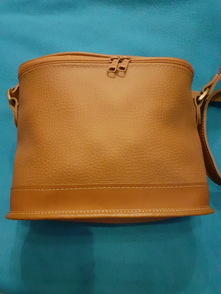 Petit Sac A Main Fidji Des Parfums Guy Laroche - Photo 1/4