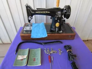 Singer Sewing Machine 201K Bentwood Lid Original Attachments Vintage - Picture 1 of 12