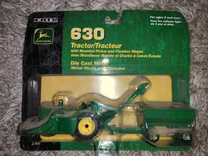Ertl John Deere 630 Tractor With Mounted Corn Picker & Flare box Wagon 1/64 - Picture 1 of 3