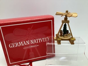 Roman Inc Deutsche Krippe 3" Pyramide Jesuskind Holzszene OVP 2002 - Bild 1 von 8