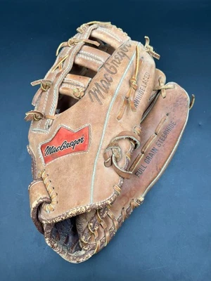 Guante de béisbol MacGregor para diestros tiro cuero de dirección de grano completo K3997 Foto 1 de 4