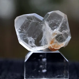 Quarz var. Japan Law Zwillingskristall aus der Präfektur Nagasaki, Japan - Bild 1 von 4