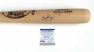 GAYLORD PERRY SIGNED GAME MODEL ISSUE BAT PSA/DNA AUTOGRAPHED LOUISVILLE SLUGGER - Picture 1 of 6