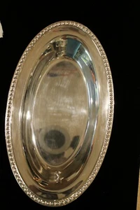 W.M. Rogers Silver Plated Holloware 12" Bread Serving Tray - Picture 1 of 4