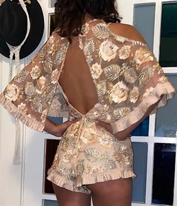 ALICE McCALL Diggin On You Metallic Embroidered Cold Shoulder Cape Playsuit Sz 6 - Picture 1 of 9
