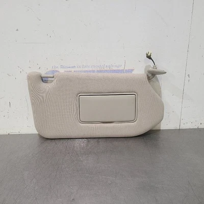 Infiniti QX60 18 2018 parasol gris iluminado pasajero derecho Foto 1 de 4