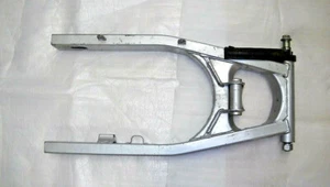FORCELLONE POSTERIORE SUZUKI GSF BANDIT 650 2005 2006 K5 K6 - Picture 1 of 2