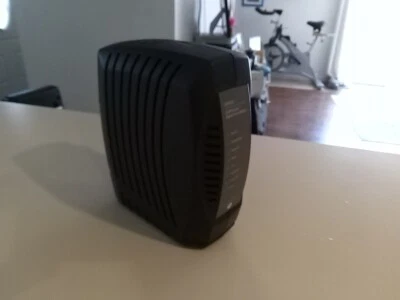 Motorola SURFboard SBV5222 Digital Voice Modem w/ Battery - Image 1 of 4