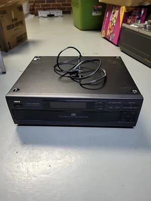 RCA CD 3700F 5 CD Discs Changer Simultaneous Play & Load System-No Remote - Image 1 of 4
