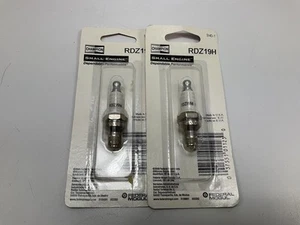 (2) Champion RDZ19H / 940-1 Small Engine Spark Plugs - Picture 1 of 4