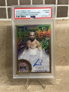 2024 Topps Finest UFC Alexander Volkanovski Auto /72 Refractor PSA Intimidators - Picture 1 of 2