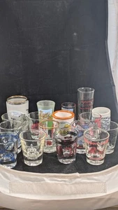 Set 17 Souvenir Schnapsgläser - Bild 1 von 8