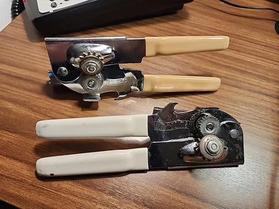 Vintage Seing-A-Way Can Opener Beige Handles USA - Image 1 of 4