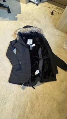 Hollister Girls Black Hooded Coat XS (brand New With Tags) - Image 1 of 4