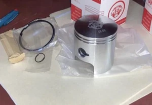 JAPAN QUALITY PISTON KIT SUZUKI TS , AX 115 -125, DIAMETER SiZE 59.50 mm - Picture 1 of 3