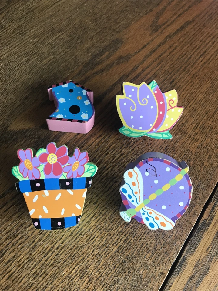 CONJUNTO DE 4 Maçanetas de Porta de Armário Infantil Guarda-Roupa Infantil Puxa Gaveta de Flores - LEIA - Imagem 1 de 3