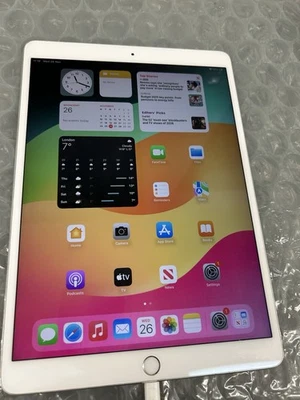 Apple iPad Pro 2nd Gen 10.5 A1709 64GB WiFi + Cellular 4G White Silver - Image 1 of 4