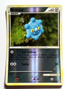 REVERSE HOLO Bronzor 58/102 NM - Yuka Morii Arcilla Art - Tarjeta Pokémon Triumphant - Imagen 1 de 3