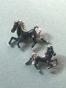 Vintage Lot of 2 Black Enamel & Silvertone Trotting Horse & Pony Pin Brooch –  - Picture 1 of 10