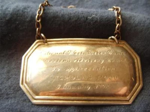 SILVER 1991 WESTMINSTER BANK APPRECIATION WINE LABEL WITH CHAIN 9.4g - Picture 1 of 1