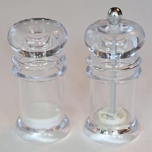 Juego de salero y molinillo de pimienta acrílico Lucite transparente de colección NOS - Imagen 1 de 5