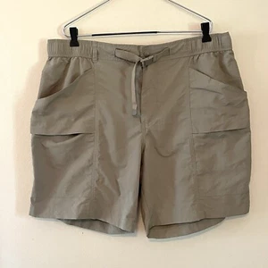 Eddie Bauer Shorts Men's XL Dark Khaki Pull On Moisture Wicking Belted - Picture 1 of 7
