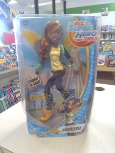 Muñeca Bumblebee DC Superhero Girls 2015 Mattel - Imagen 1 de 6