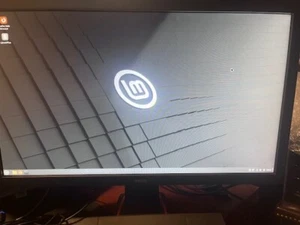 Dell Linux Mint SFF Desktop,Quad i7-3770 3.4ghz,8gb ram,500gb,DVD,serial port - Picture 1 of 17