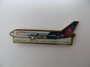 DELTA AIR LINES Fluggesellschaft Pin ATLANTA 1996 AIRLINE Sponsor OLYMPICS - Bild 1 von 2