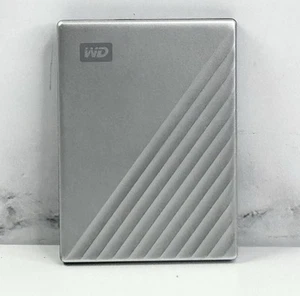 ⚓My Passport Ultra for MAC 2TB WDBKYJ0020BSL0D - Formatted/Working⚓ - Afbeelding 1 van 3