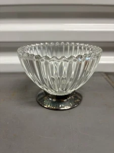 VINTAGE PRESSED GLASS 5" CANDY DISH SILVER PLATED BASE - Picture 1 of 6