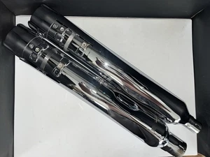 HARLEY DAVIDSON 17-23 M8 CVO TOURING MUFFLERS 64900731 & 64900732 - Picture 1 of 18