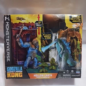 Godzilla Vs Kong Monsterverse Hollow Earth Playset Set Figure e Diorama *LEGGI* - Foto 1 di 5