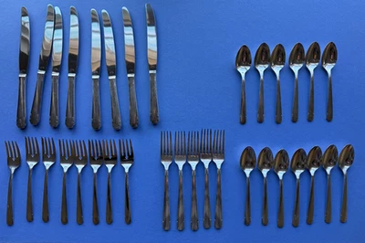 Talheres de prato 1926 Oneida Community Elaine 34 peças Art Deco Tudor - Imagem 1 de 4