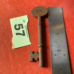 Antique Early English Hospital Asylum Door Key 713 Gibbons Of Wolverhampton Old - Picture 1 of 6