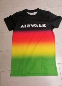 π AIRWALK MULTICOLOURED T-shirt Aged. 13 Yrs * Never WORN * - Picture 1 of 4