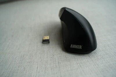 Anker Wireless 2.4G Ergonomic Vertical Optical Mouse - Black (‎AK-98ANWVM-UBA) - Image 1 of 4