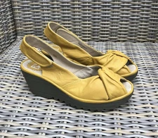 FLY LONDON YATA YELLOW SLINGBACK WEDGE SANDALS SZ 39 8.5 LEATHER Twist Velcro
