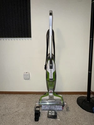 BISSELL CrossWave All-in-One Multi-Surface Nass-Trockensauger - Bild 1 von 2