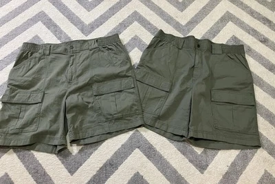 -NEW LOT Of 2- Roundtree & Yorke Hiking Cargo Shorts Mens Sz. 38 Stretch Comfort - Image 1 of 4