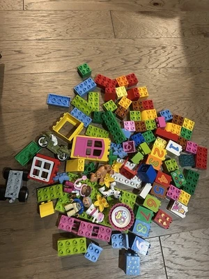 Lego Duplo 100 pieces Building Bricks, Blocks, People, Vehicles - Image 1 of 4