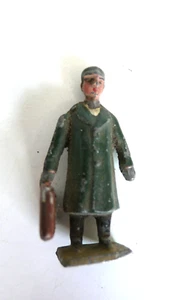 DÉCOR GARE FIGURINE ÉCHELLE "O" MÉTAL CBG ANNÉES 30/50 Ht 40mm DANS L'ÉTAT - Imagen 1 de 4