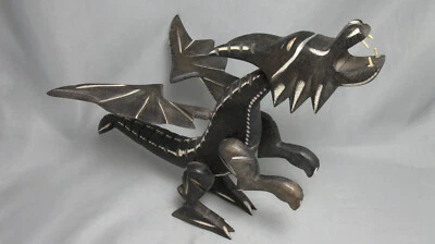 Dragón de madera tallado a mano de las Bahamas - 8" de alto x 11" de largo Foto 1 de 4