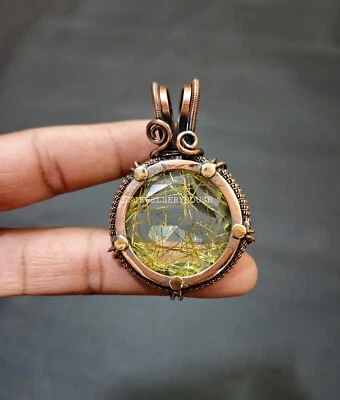 Colgante de rutilo dorado envuelto en alambre de cobre colgante de piedras preciosas envoltura de alambre Foto 1 de 4
