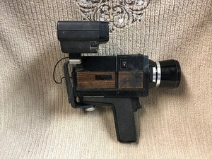 VINTAGE SEARS ROEBUCK & CO SUPER 8 CAMERA WITH FLASH Free Shipping!! - Picture 1 of 6